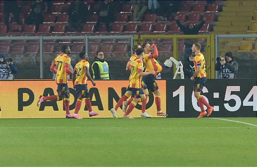 Immenso Lecce, Fiorentina k.o.: al "Via del Mare" finisce 3-2