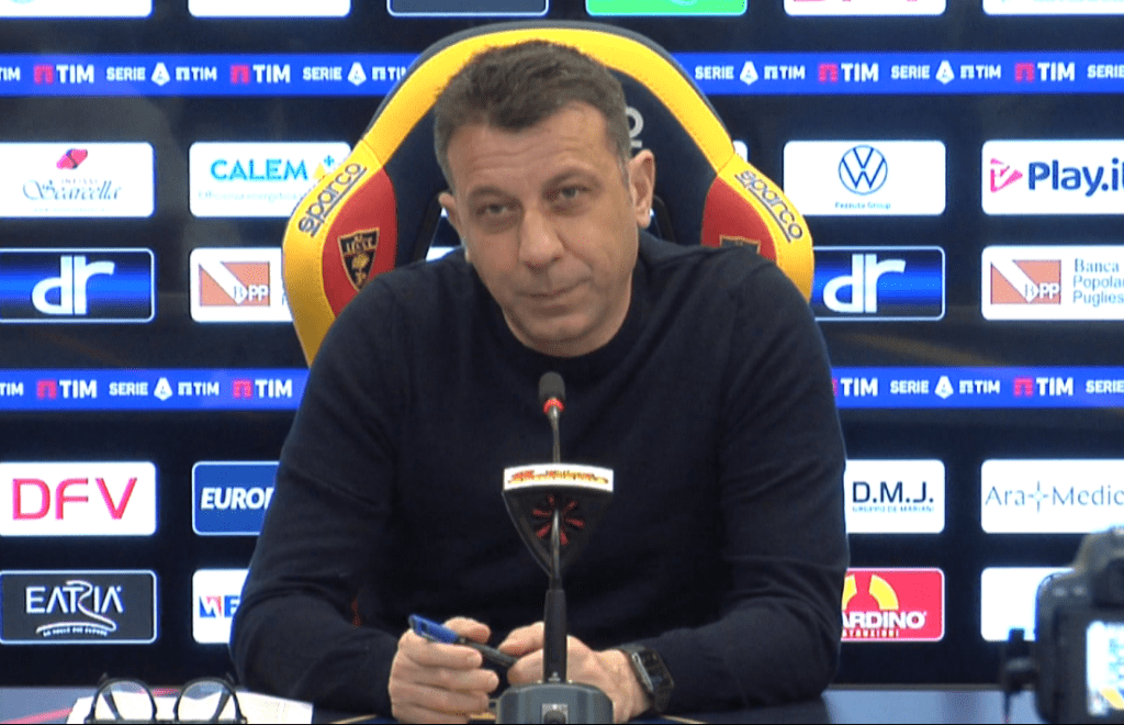 Lecce, D'Aversa: "In campo portiamoci la rabbia di Genova"