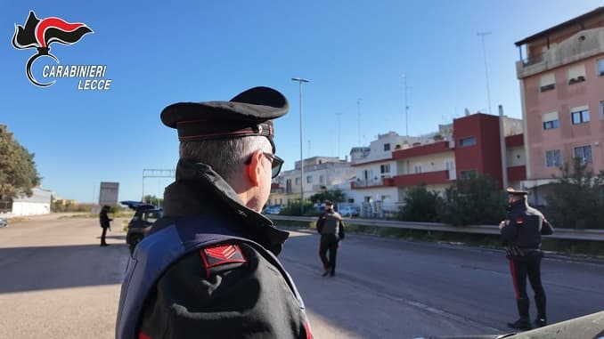 Blitz dei Carabinieri contro il degrado, in sette alla guida senza patente