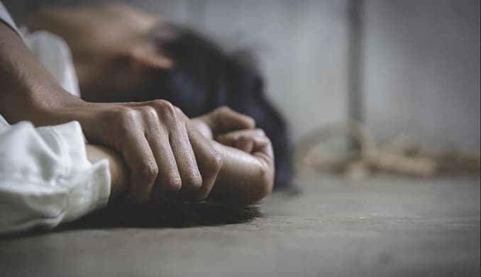 Stuprarono donna e aggredirono compagno: arrestati a Gubbio due fratelli leccesi