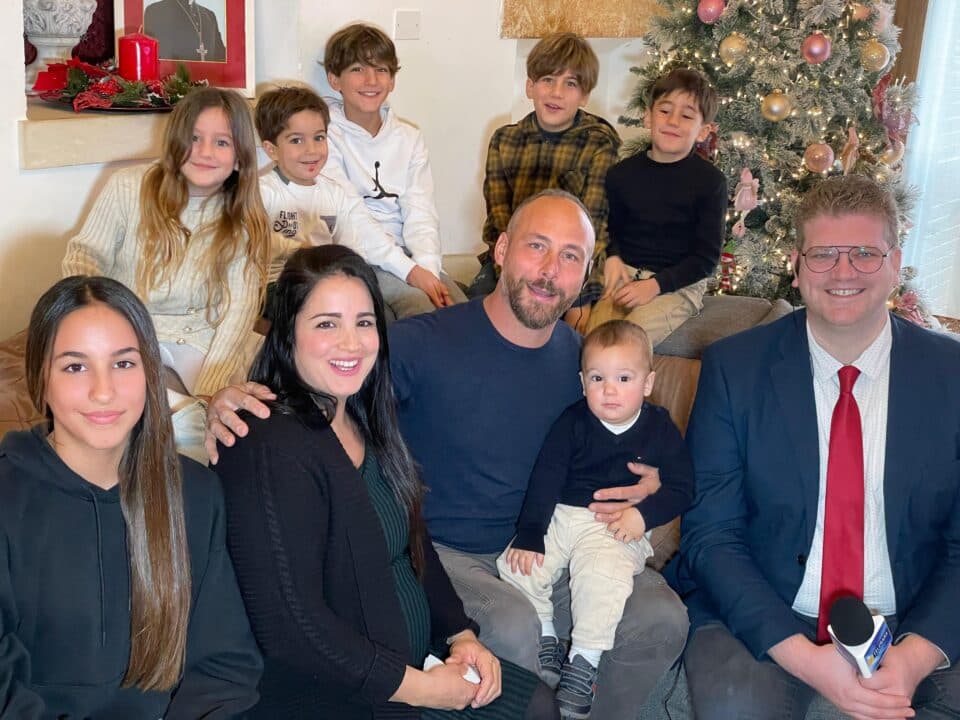 Famiglia record ad Alessano, è nata Vittoria. Ora in casa sono in 11