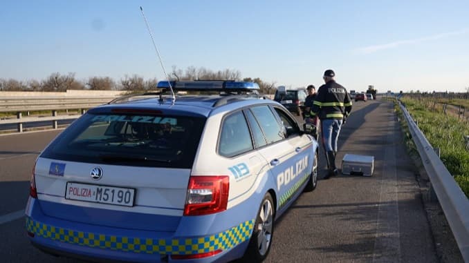 Blitz all'alba di polizia e finanza: 35 arresti