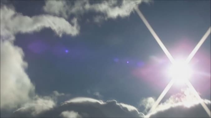 Nuvole e piovasco fino a lunedì, poi torna il bel tempo