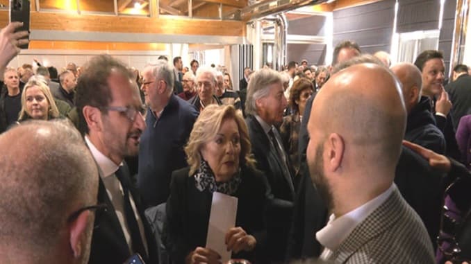 Bagno di folla per l'Adriana: "Con lei vinceremo"