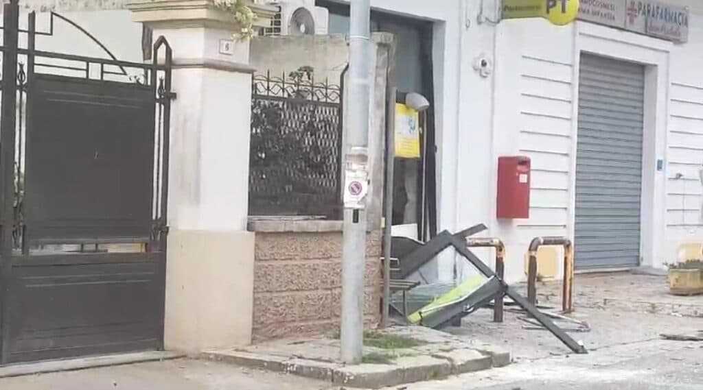 Ordigno smembra il postamat di Castrignano del Capo