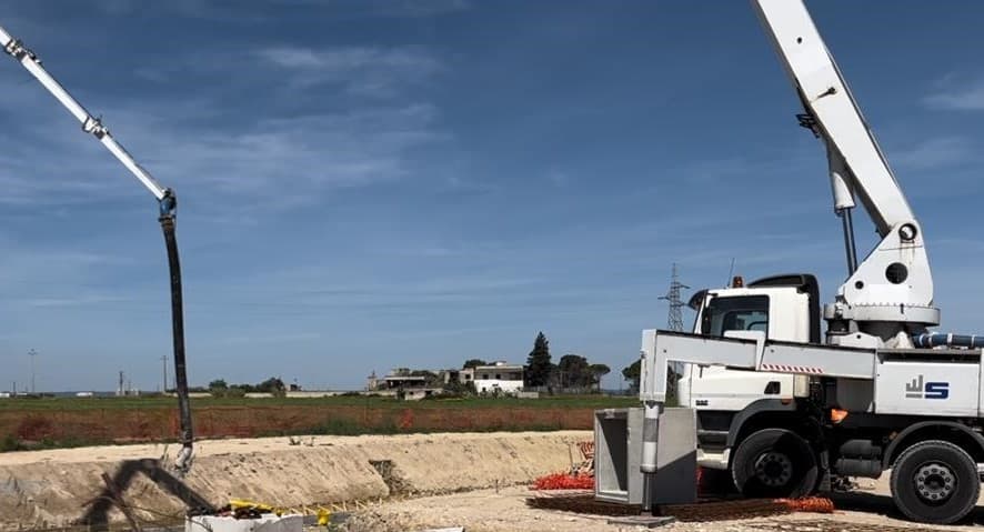 Folgorato sul cantiere della tangenziale sud: muore 59enne