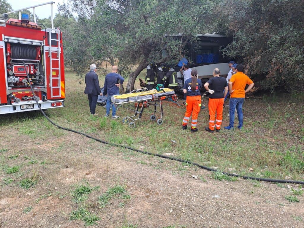 Scontro auto-pullman: morto 77enne