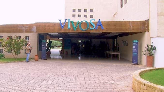 Cercasi personale preparato: un resort fa scuola