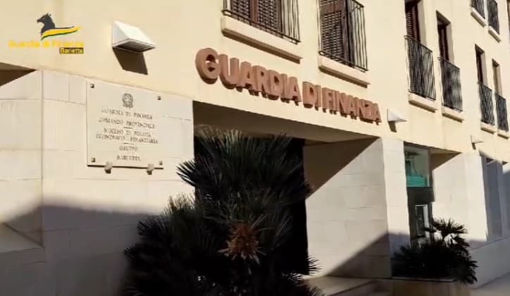 Frode da due milioni sui bonus edilizi, 4 arresti nel Barese