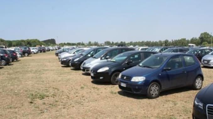Parcheggi estivi impantanati nella mancata programmazione