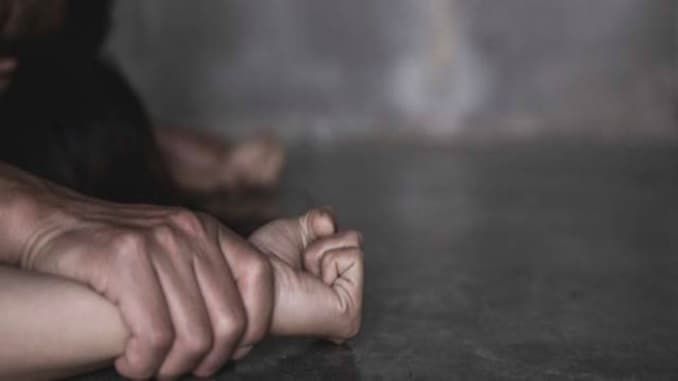 Ferisce la ex alla testa, 44enne finisce in carcere