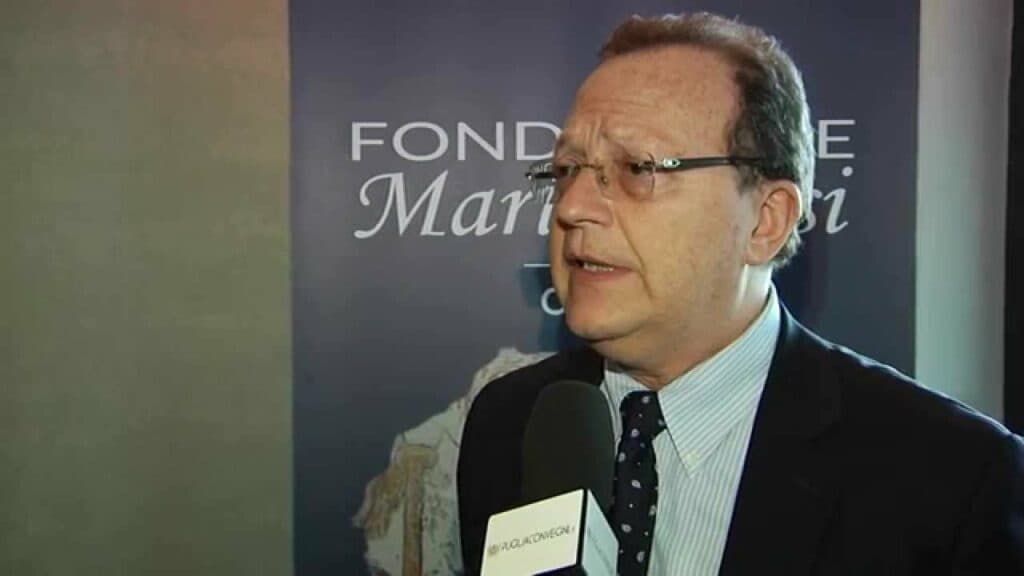 Soldi dai pazienti per accelerare visite e ricoveri, condannato a 5 anni l’oncologo Vito Lorusso