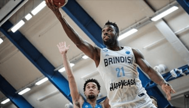 New Basket Brindisi, addio con Eric Lombardi