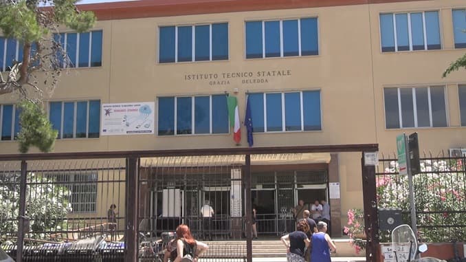 Tensioni al seggio, arrivano le scuse: “Ho sbagliato i tempi e i modi”