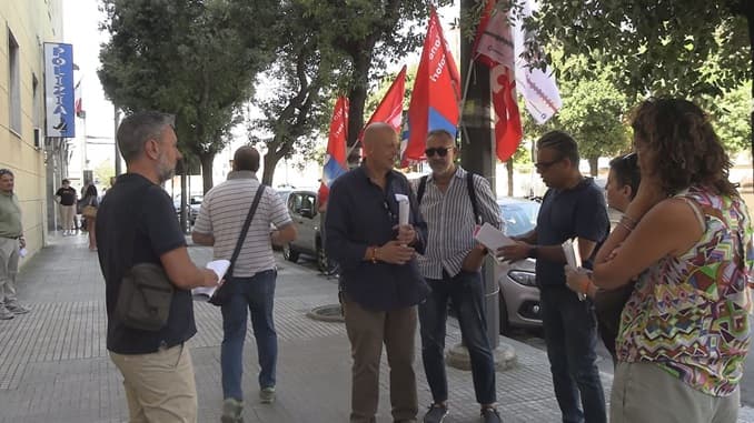 Sit-in polizia: “ Chiediamo un salario dignitoso, più personale, migliori condizioni di lavoro”