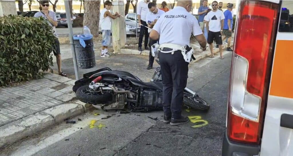 Incidente stradale a Brindisi. feriti 4 motociclisti