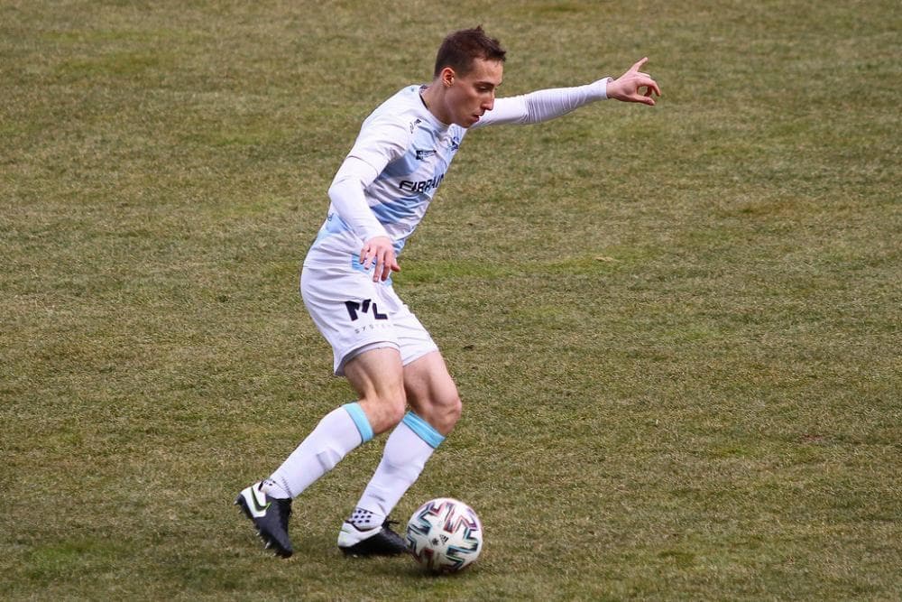 Lecce, pressing per Marczuk. Joly, l'Auxerre dice no