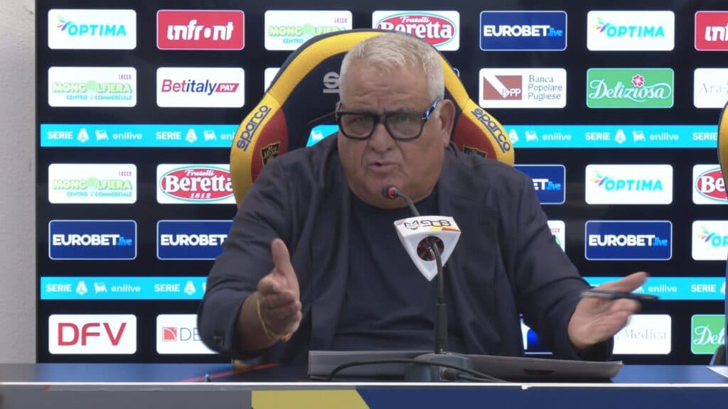 Lecce, Corvino: "Mercato? In entrata e uscita tutto è ancora possibile"