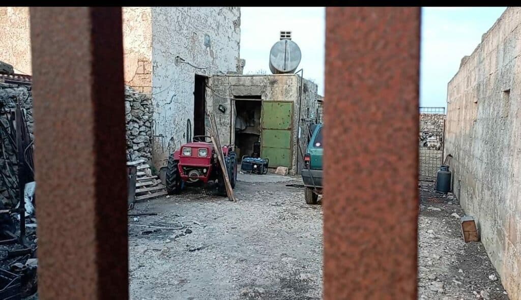Corsano, muore folgorato in campagna un pastore di 70 anni