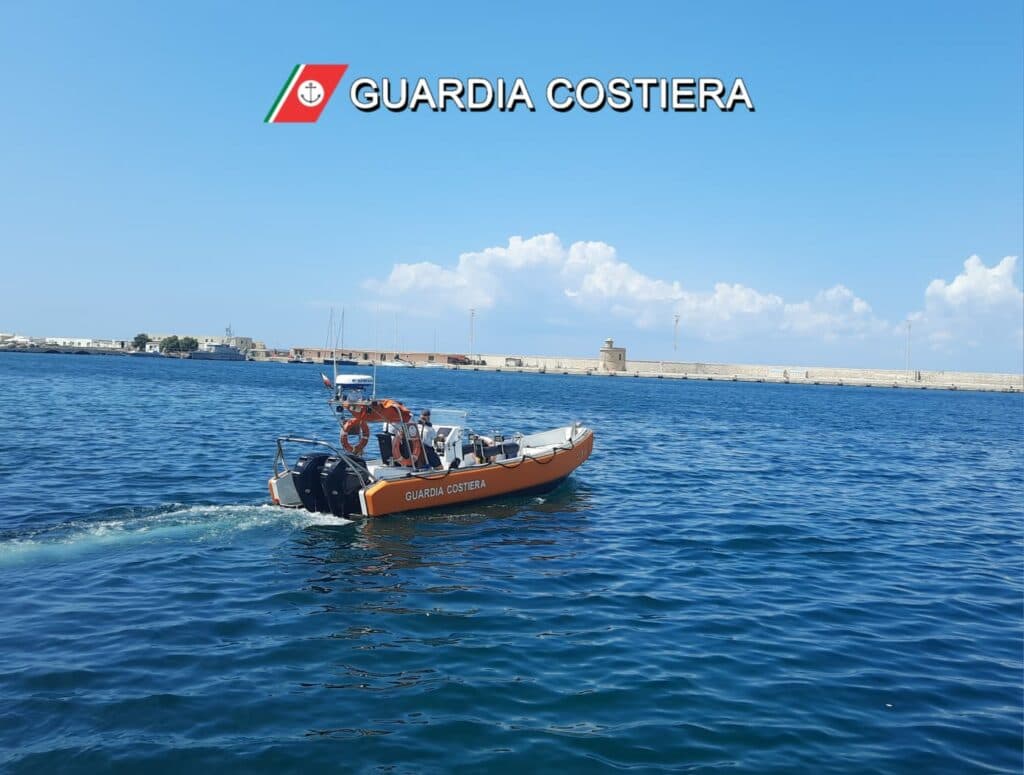 Lo danno per disperso, ma stava prendendo il sole sull'isolotto di Sant'Isidoro