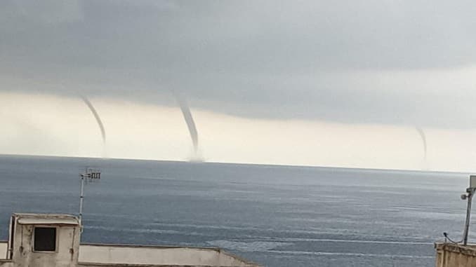 Torna il maltempo, trombe d'aria tra lo Ionio e l'Adriatico