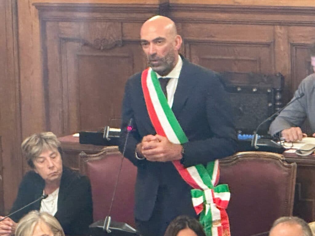 Bari: Consiglio comunale ancora senza presidente, ma i 5 Stelle rientrano in maggioranza