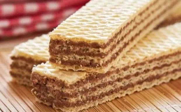Trova carcassa di topo in confezione wafer, donna finisce in ospedale