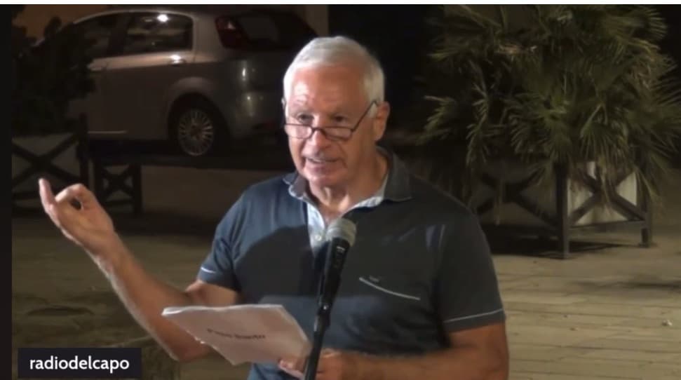 Accuse sessiste durante il comizio, la telenovela continua. Papa: "Contro di me il termine 'prostituzione'"