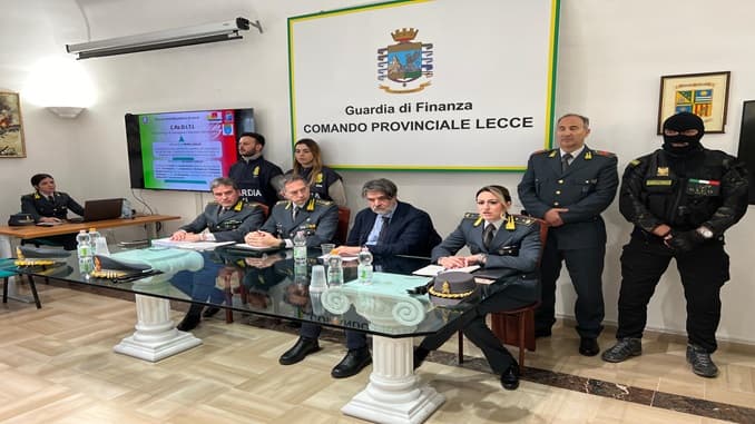 Truffa con i bonus facciate: in otto patteggiano. Maxi confisca da oltre 9 milioni