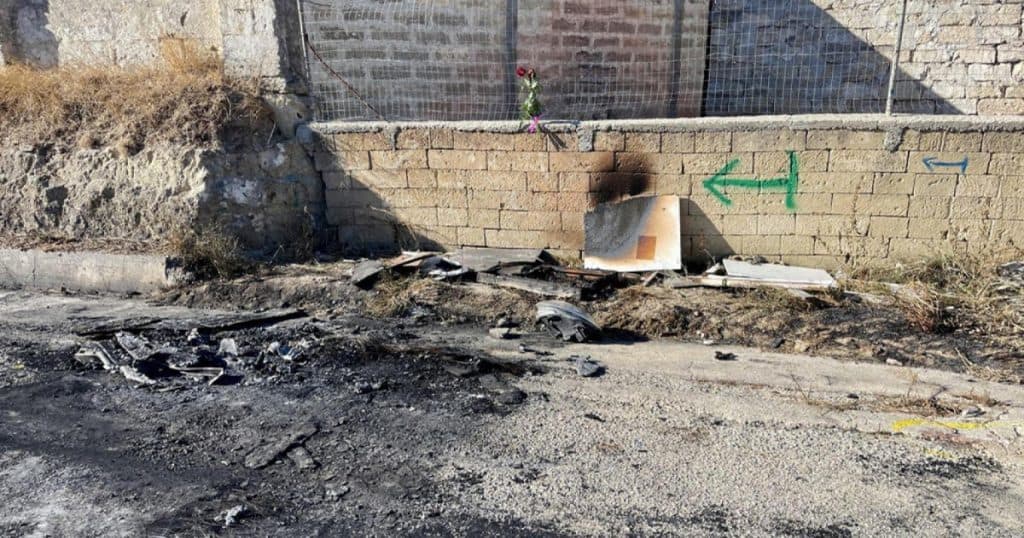 Prima le dà fuoco, poi le sfonda il petto: brutale femminicidio a Gravina in Puglia
