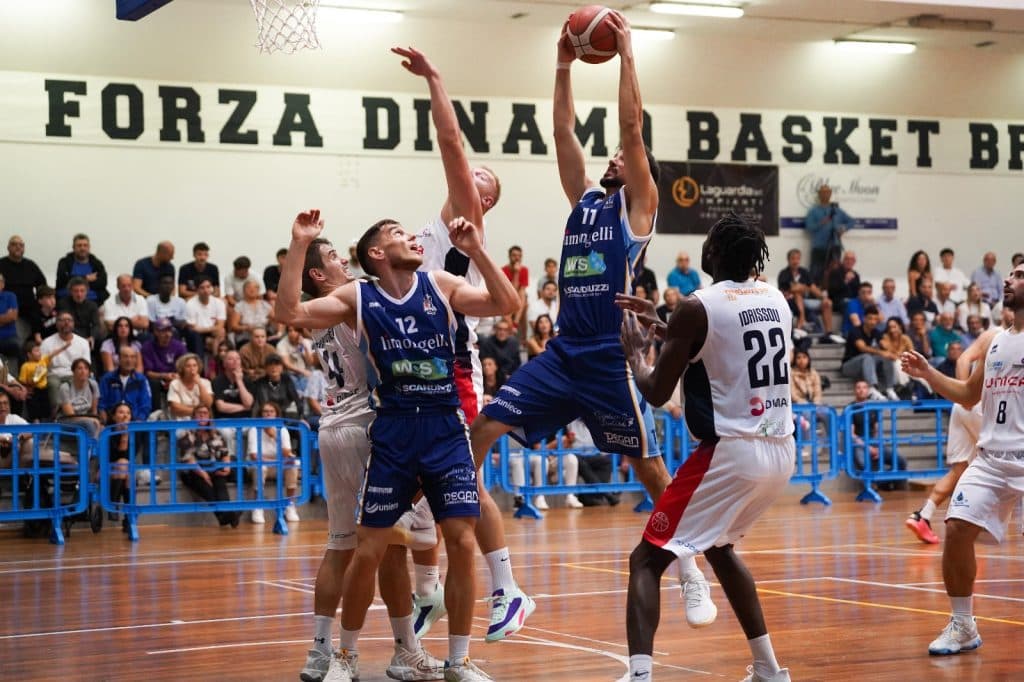Dinamo Brindisi-Canusium: 95 a 62, testa al doppio turno