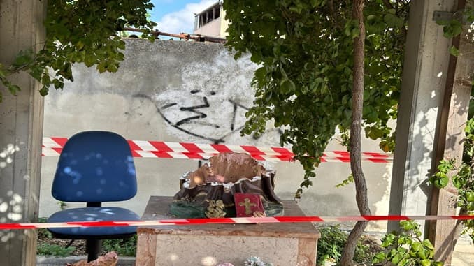Abbattuta la statua di S. Antonio, rabbia e sconcerto dei residenti