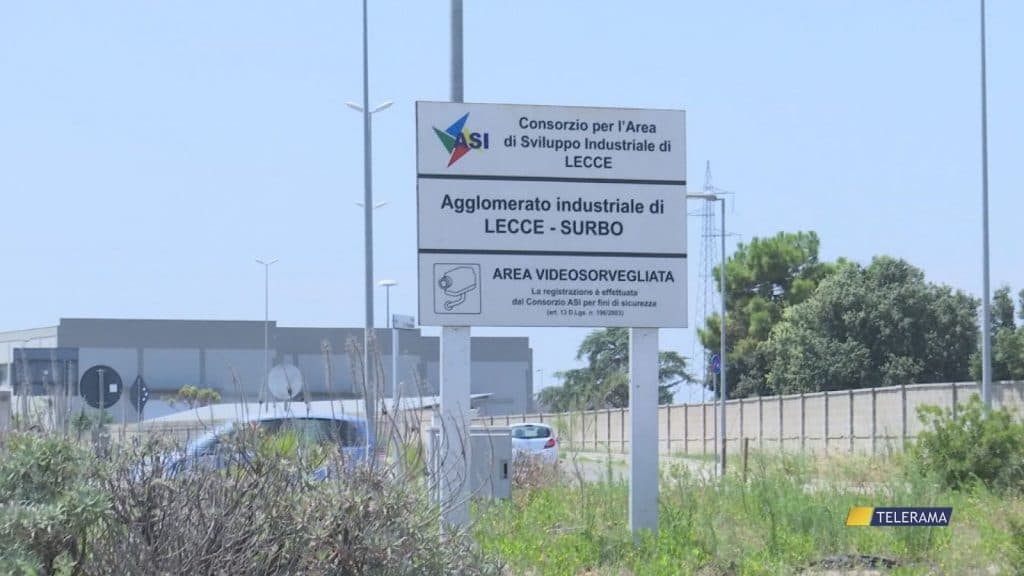 Investito da un muletto in manovra: gravi ferite ad una gamba per un 56enne