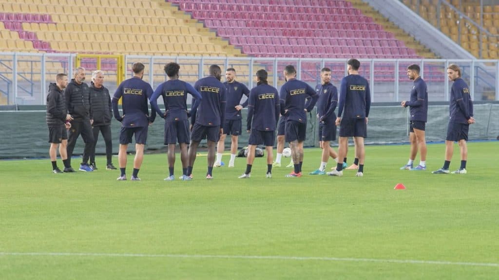 Lecce, testa al Monza: settore ospiti quasi sold out