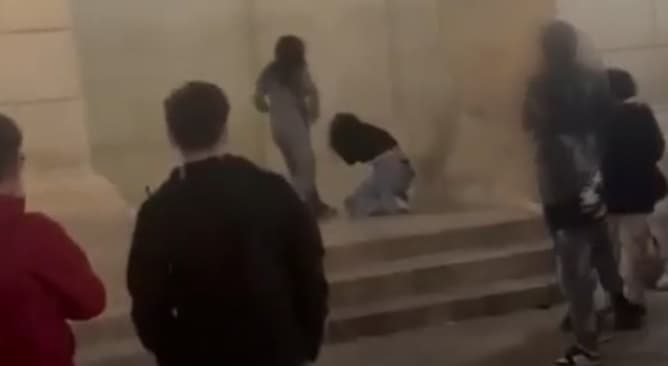 Dalle offese sui social, agli schiaffi in piazza