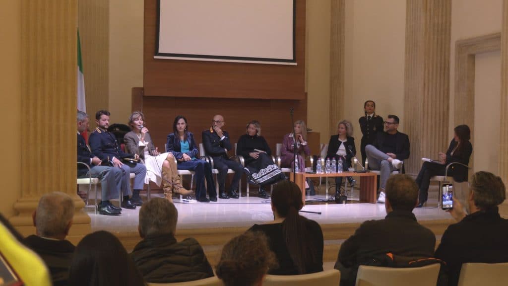 Lecce, polizia locale e giovani: “Insieme contro la violenza”