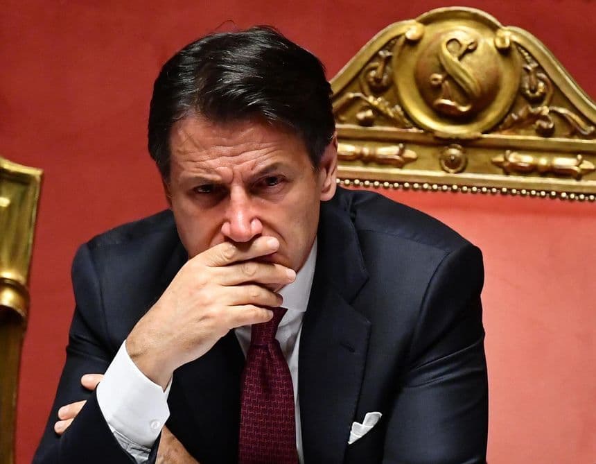 M5S la mossa di Grillo rallenta il rientro in maggioranza. Emiliano aspetta ma non fibrilla