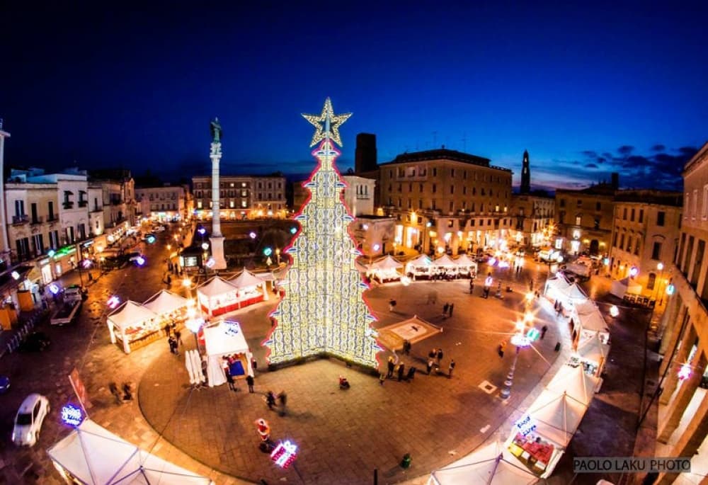 Fondi regionali per Natale e Capodanno: è polemica
