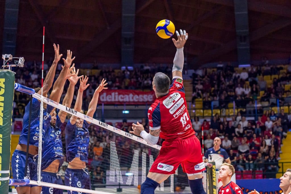 Superlega Volley, Prisma Taranto battuta da Monza al tie-break