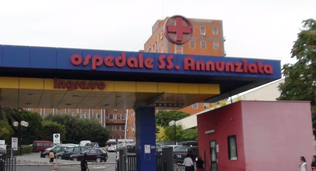 Schiaffi a infermiere per saltare la fila, denunciato a Taranto