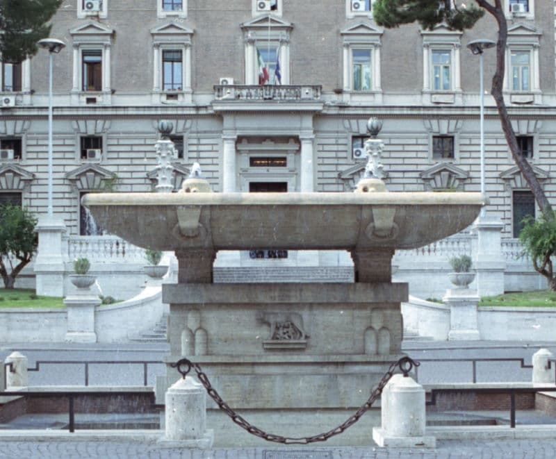 Terzo mandato e data elezioni regionali, slitta tutto al primo Cdm di gennaio