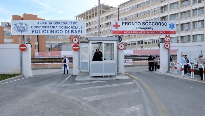 Ancora violenza in ospedale, aggredito infermiere al Policlinico di Bari