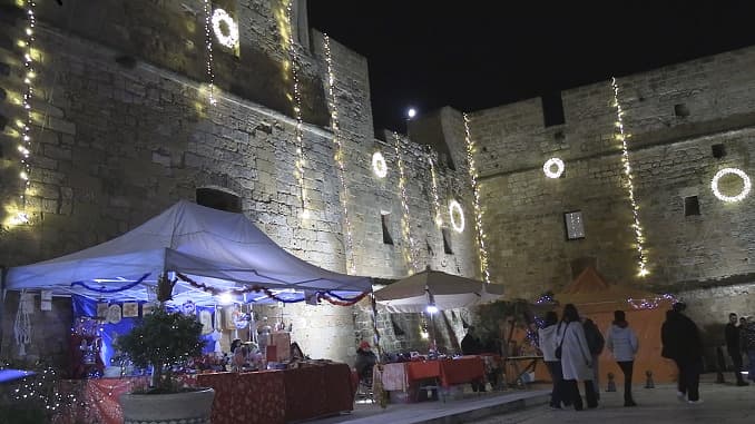 Tradizioni, luci, musica, eventi con “Natale nel borgo” a Castro