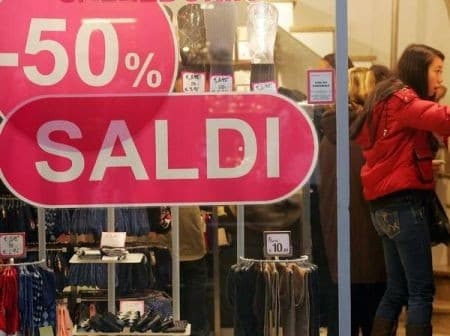 Saldi invernali, cresce l'attesa: per i commercianti buone aspettative