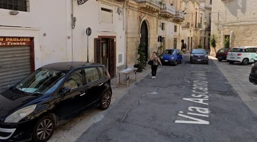 Fine risse mai, l'incubo dei residenti di via Ascanio Grandi