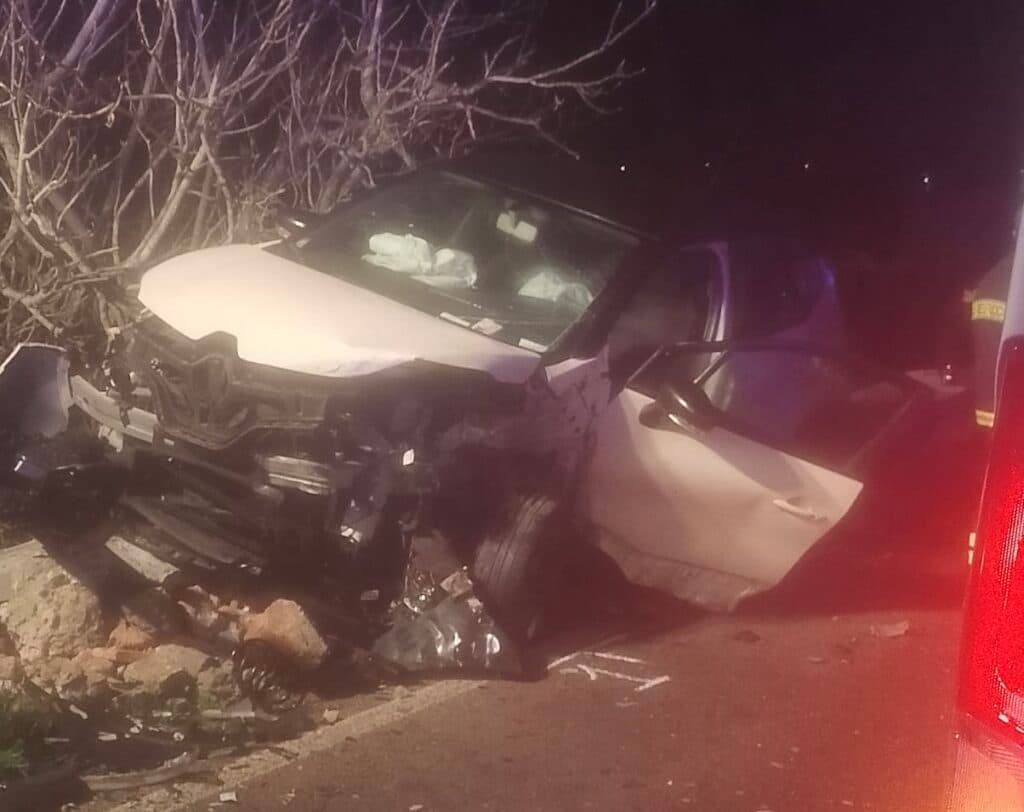 Scontro tra due auto sulla SP73: due feriti