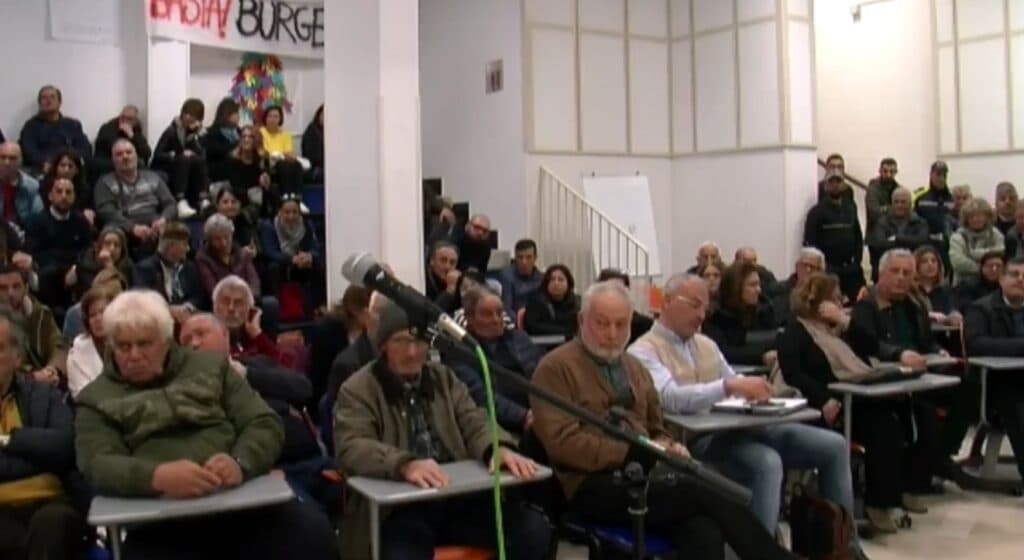 Rifiuti a Burgesi, votato all'unanimità il blocco di parte della delibera di Giunta Regionale