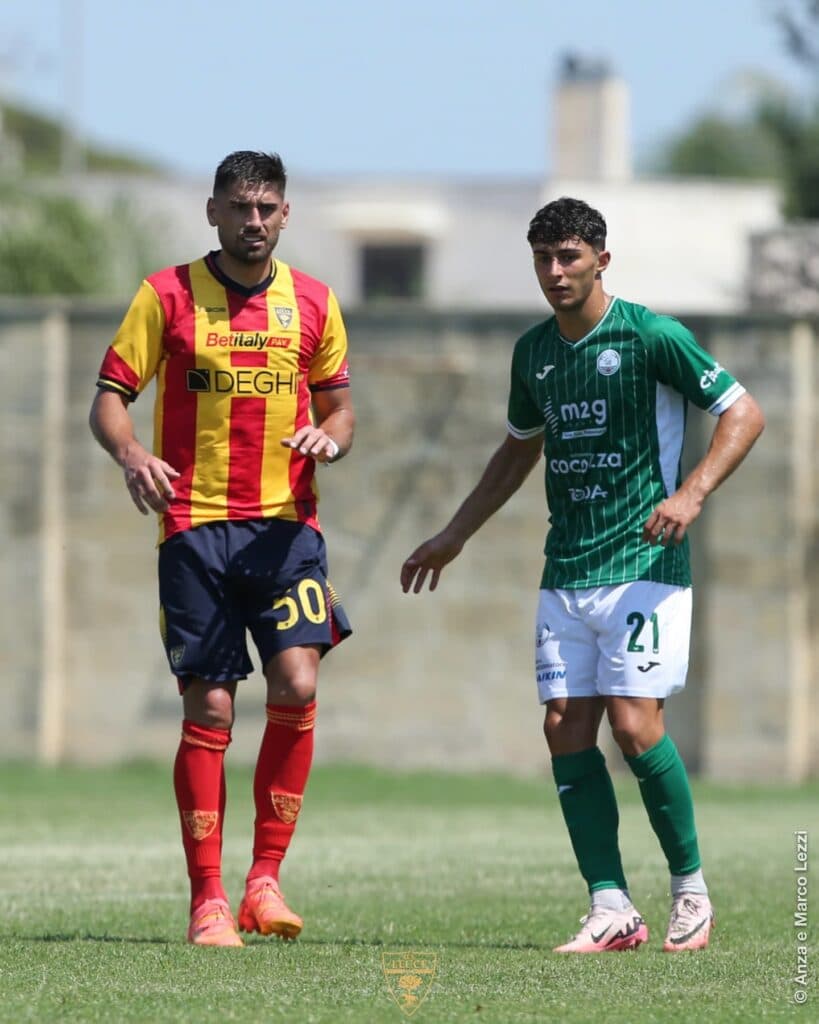 Lecce, allenamento a Villafranca: Pierotti sempre in differenziato