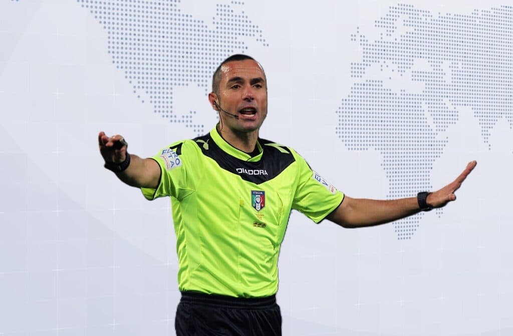 L’arbitro Guida, dopo gli errori in Lecce – Udinese, ancora fermo