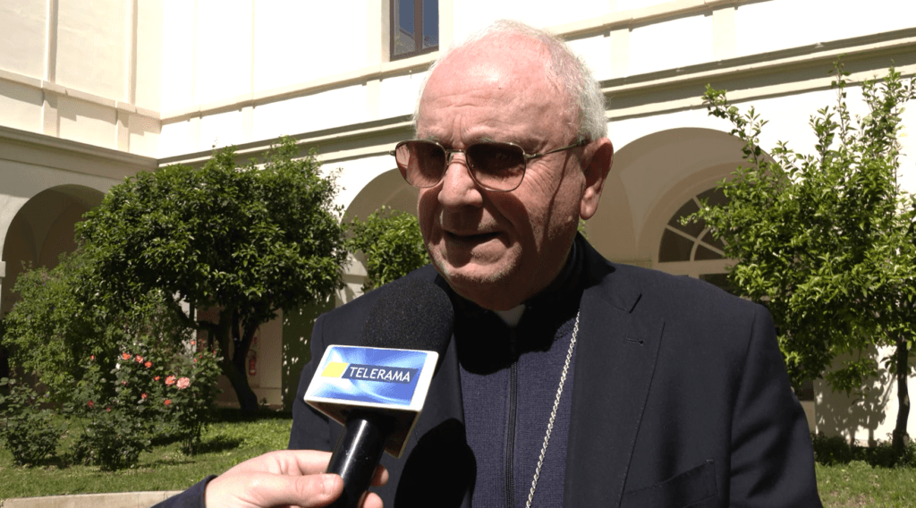 Morte di Papa Francesco, Mons. Angiuli: “Un pontefice che sapeva stare con la gente”